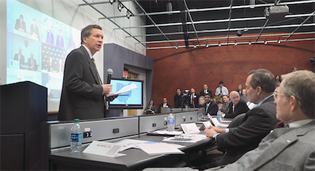 Governor Kasich launches OARnet's 100 Gbps network in December 2012. Governor Kasich launches OARnet's 100 Gbps network in December 2012.